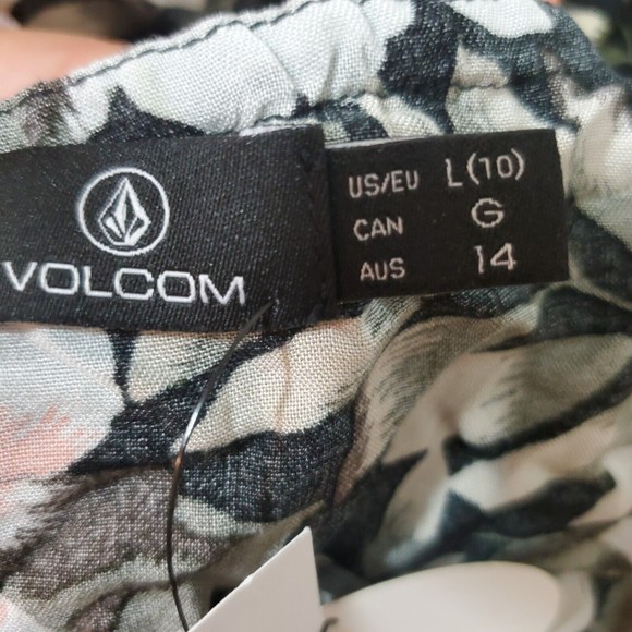 Volcom Blk/Coral Floral Halter Bandeau Top Size Large (10) NWT $38.99 - Picture 4 of 9